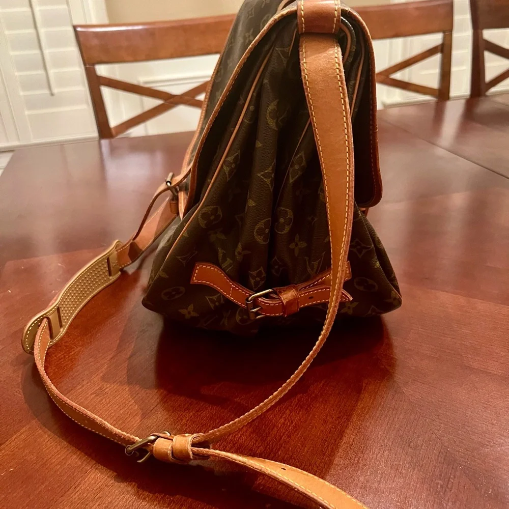 Louis Vuitton Monogram Canvas Crossbody Bag in Brown and Tan - Picture 2 of 16